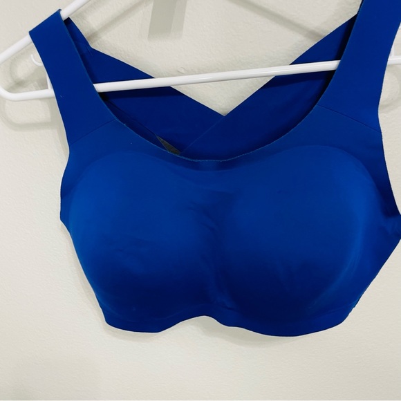100.Lululemon $98 Enlite Bra
Tanzanite 36C missing one little hook - Picture 4 of 5